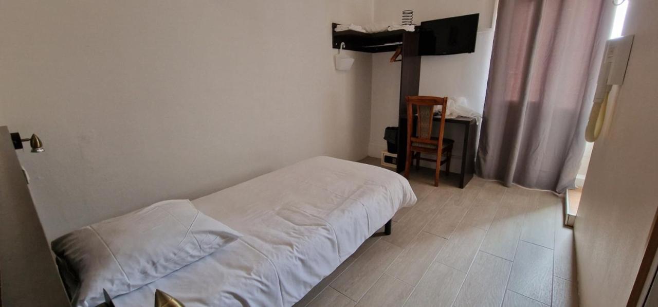 Hotel Les Rosiers La Rochelle  Zewnętrze zdjęcie