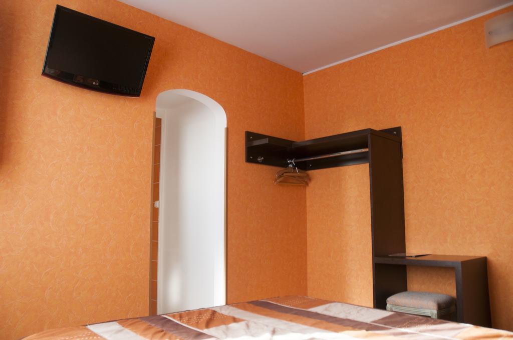 Hotel Les Rosiers La Rochelle  Zewnętrze zdjęcie