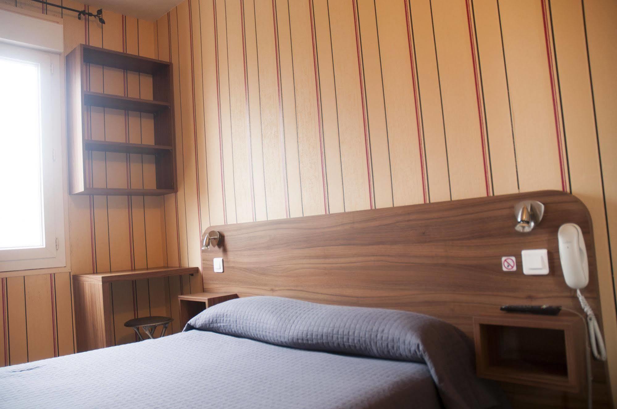 Hotel Les Rosiers La Rochelle  Zewnętrze zdjęcie