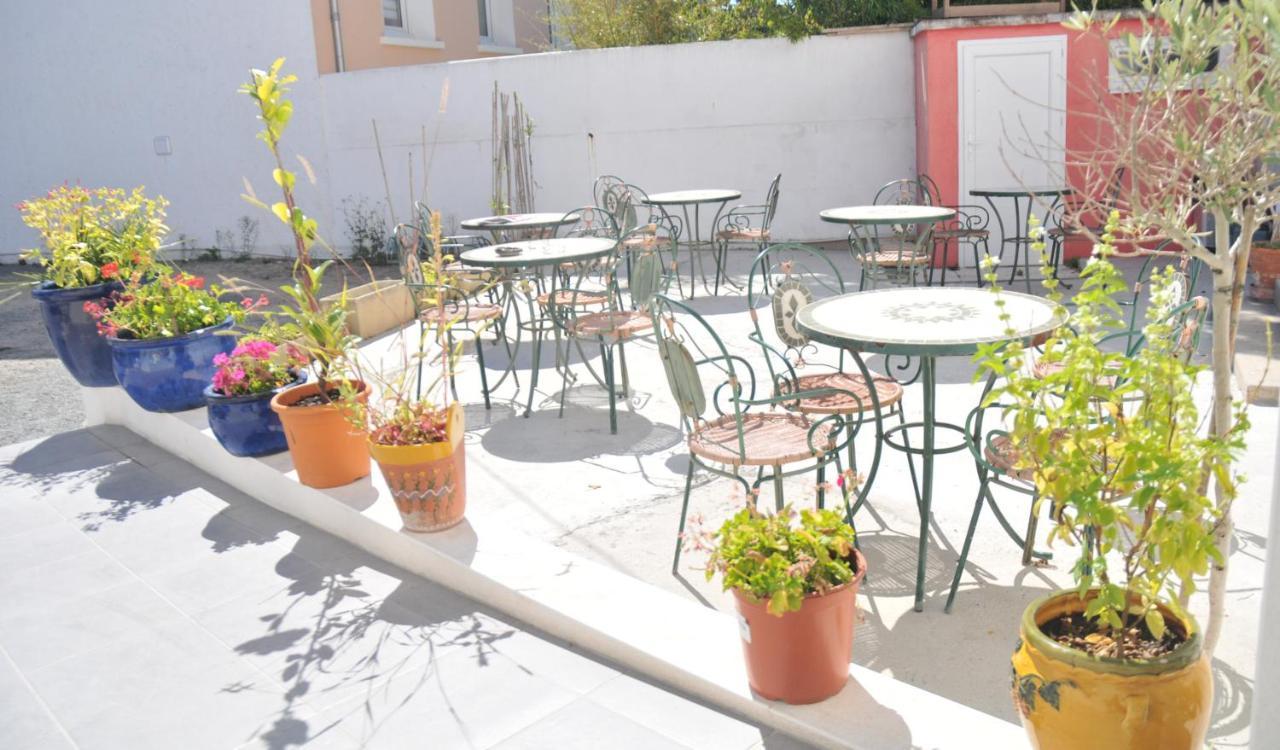 Hotel Les Rosiers La Rochelle  Zewnętrze zdjęcie